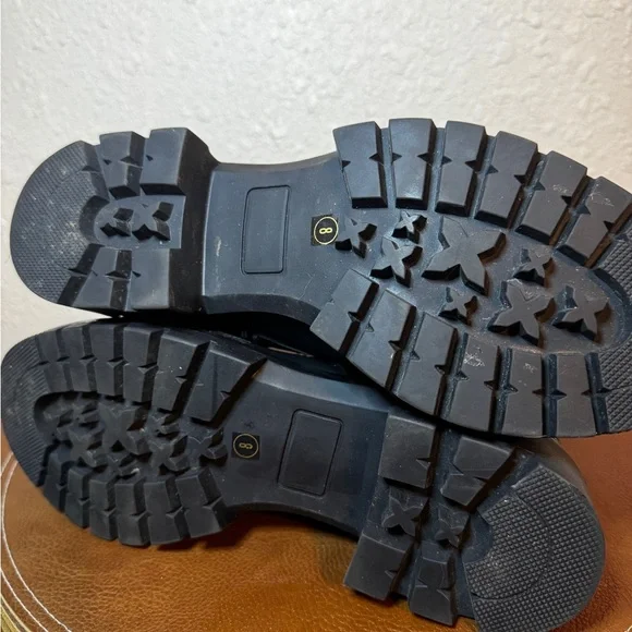 Steve Madden Jamisyn Black Buttery Leather Combat Boots 🥾 - Picture 6 of 10